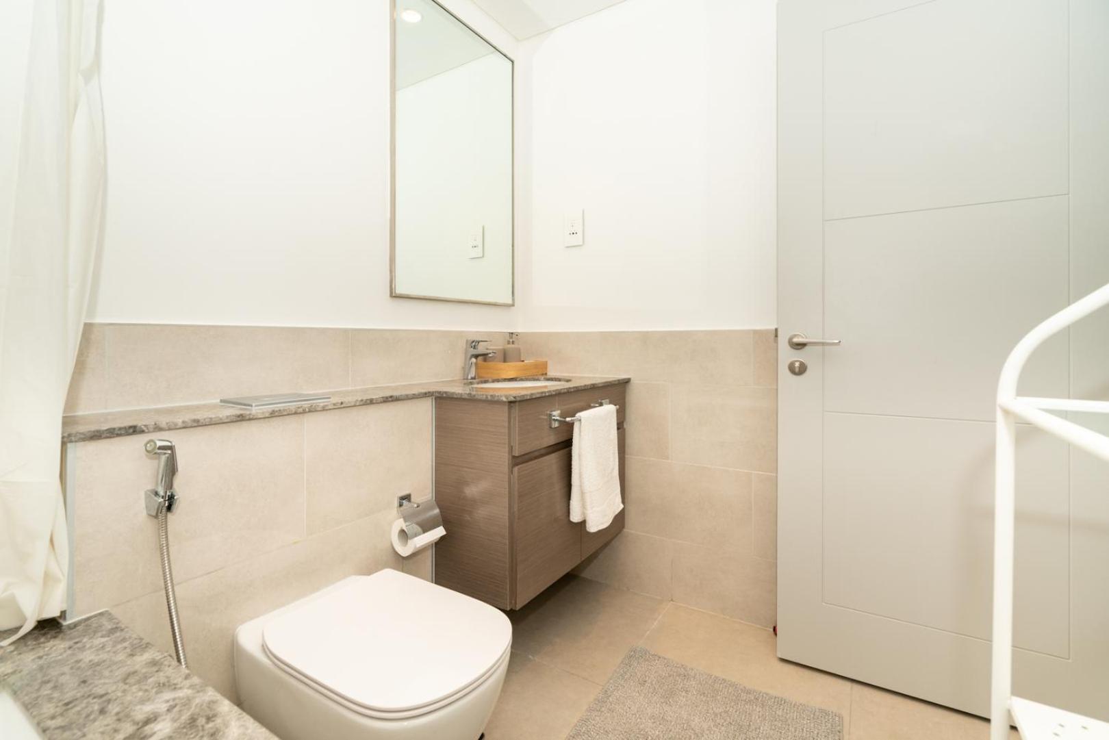 Appartement Downtown Luxury - Open Views Of The & The Sea - Walking Distance To Mall
