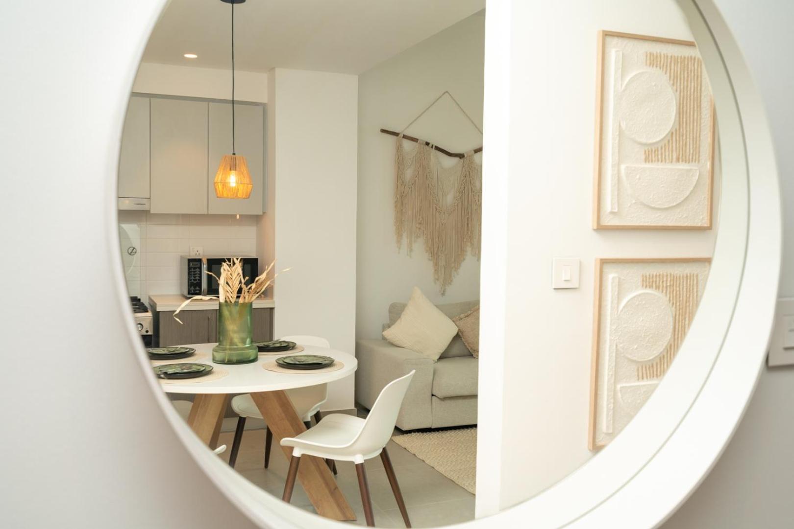 Downtown Luxury - Open Views Of The & The Sea - Walking Distance To Mall Appartement Dubaï