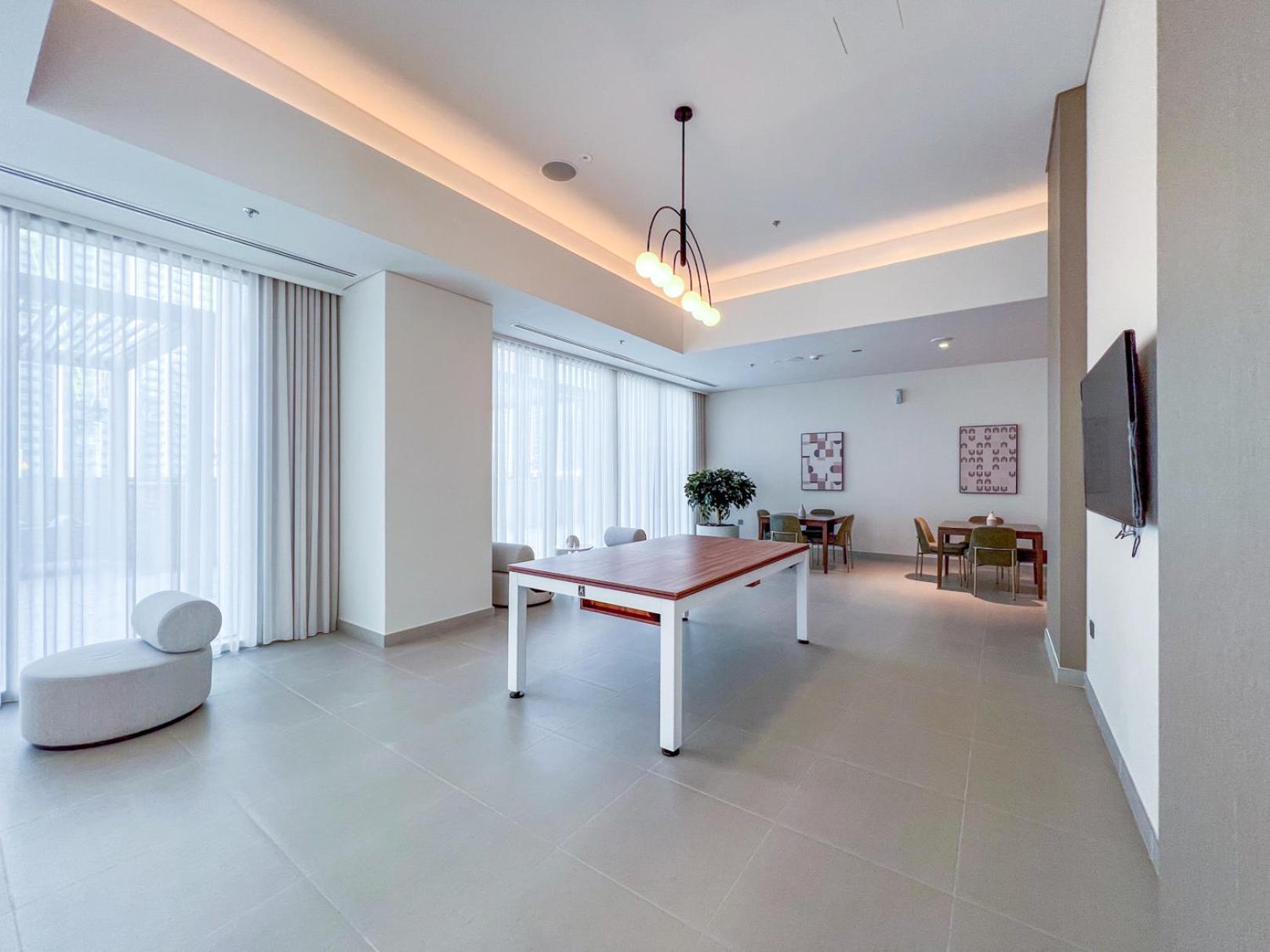 Downtown Luxury - Open Views Of The & The Sea - Walking Distance To Mall Appartement