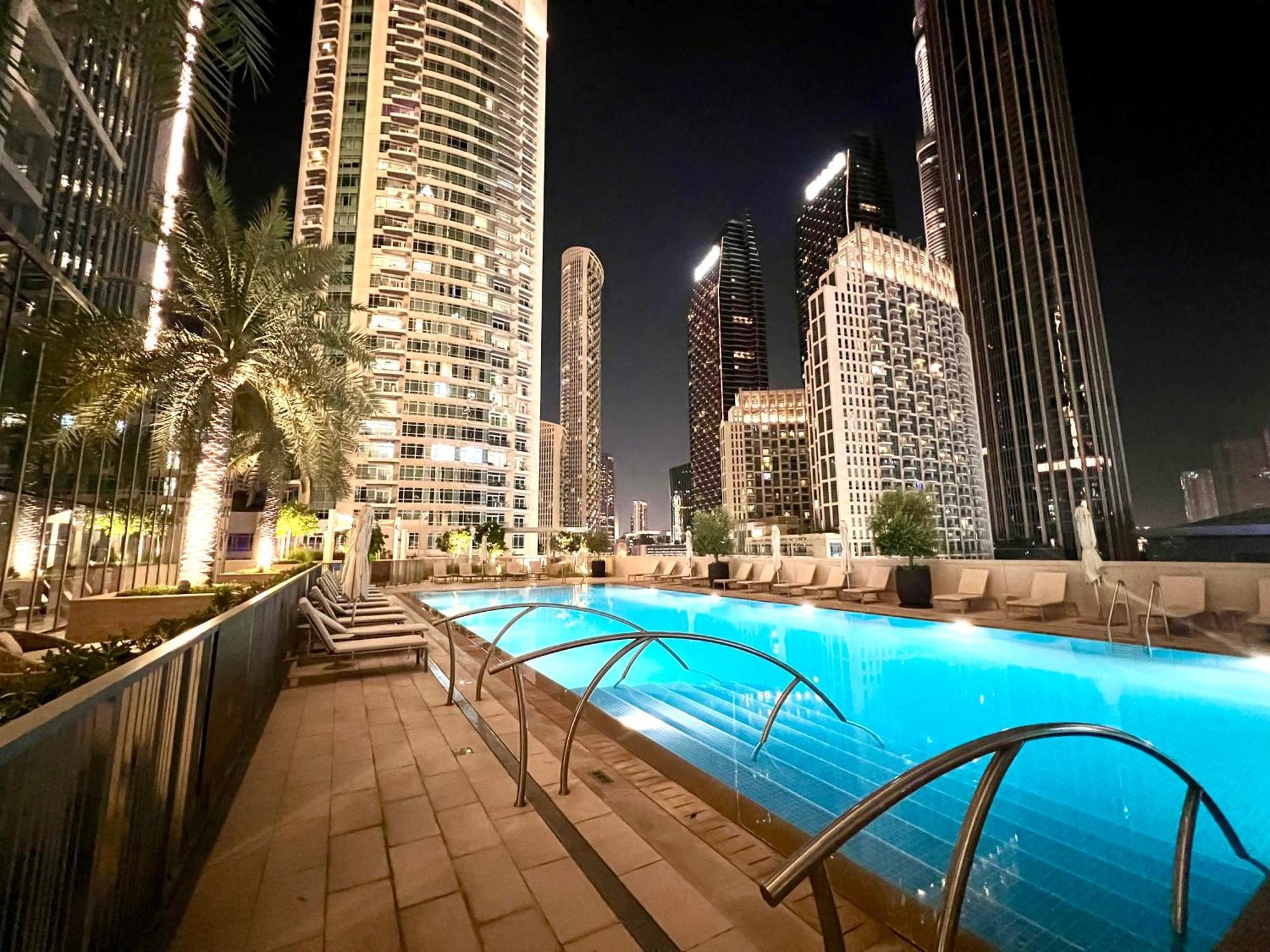 Downtown Luxury - Open Views Of The & The Sea - Walking Distance To Mall Appartement
